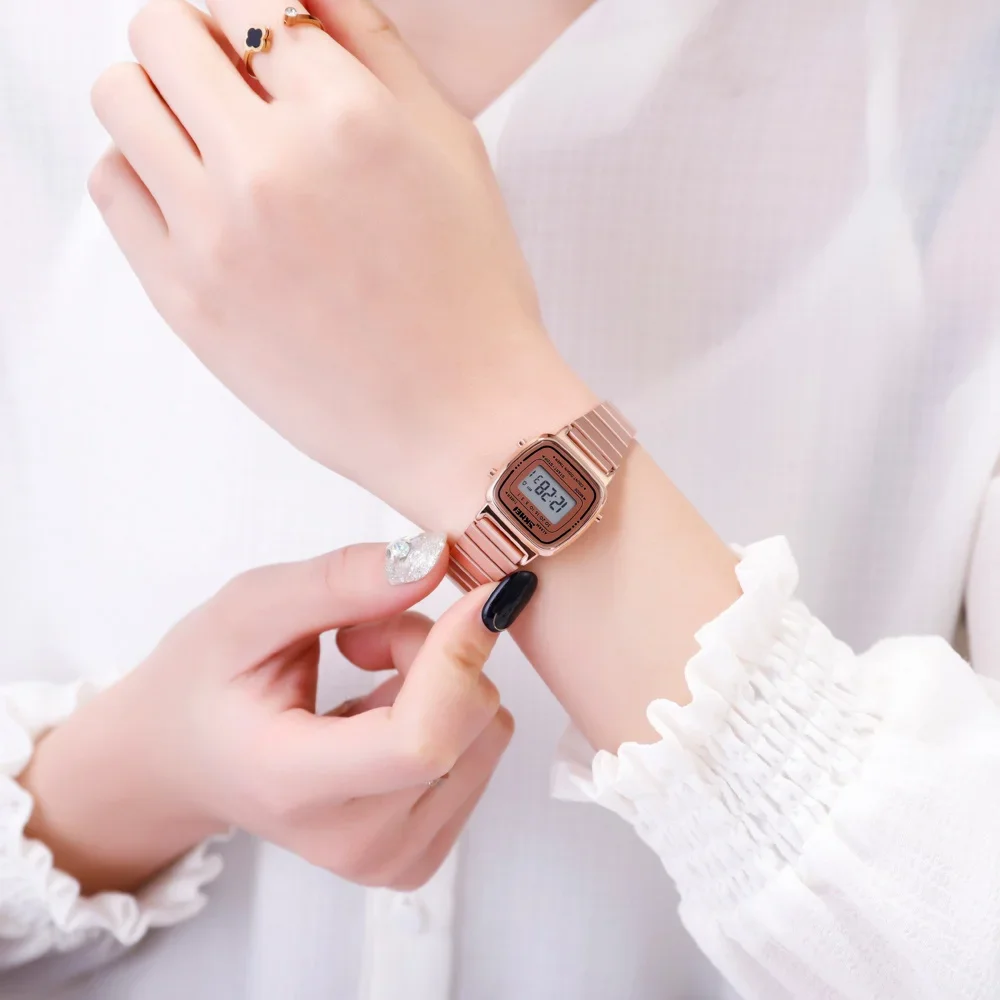 SKMEI1901 女性トップブランドの高級 3Bar 防水 - Chronograph Sport Watch のレビューと価格